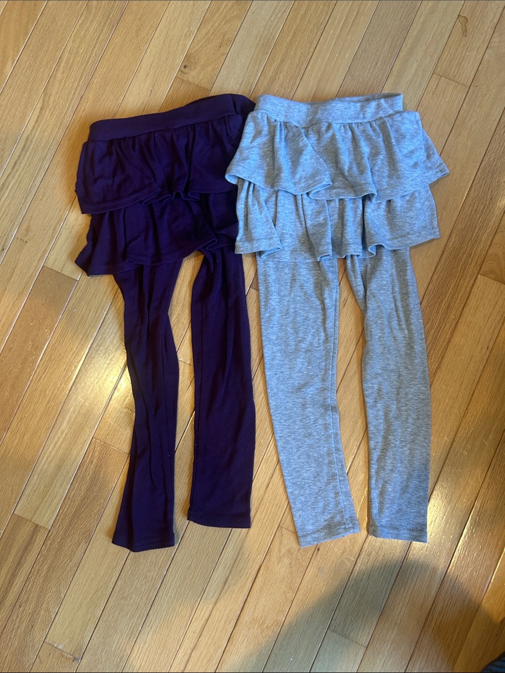 Girls Layered Ruffle Skirted Leggings - Gray & Deep Purple